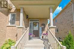 9 ACADEMY AVENUE | Wasaga Beach Ontario | Slide Image Three