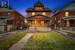 4824 FOURTH AVENUE | Niagara Falls Ontario | Slide Image One