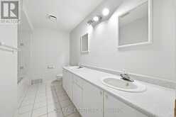 15 TREEGROVE CIRCLE | Aurora Ontario | Slide Image Sixteen