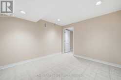15 TREEGROVE CIRCLE | Aurora Ontario | Slide Image Thirty-five