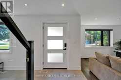 8 CIRCLE RIDGE | Toronto Ontario | Slide Image Two