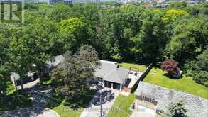 8 CIRCLE RIDGE | Toronto Ontario | Slide Image Forty-eight