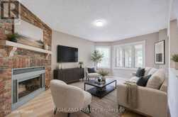 4369 SPINNINGDALE COURT | Mississauga Ontario | Slide Image Sixteen