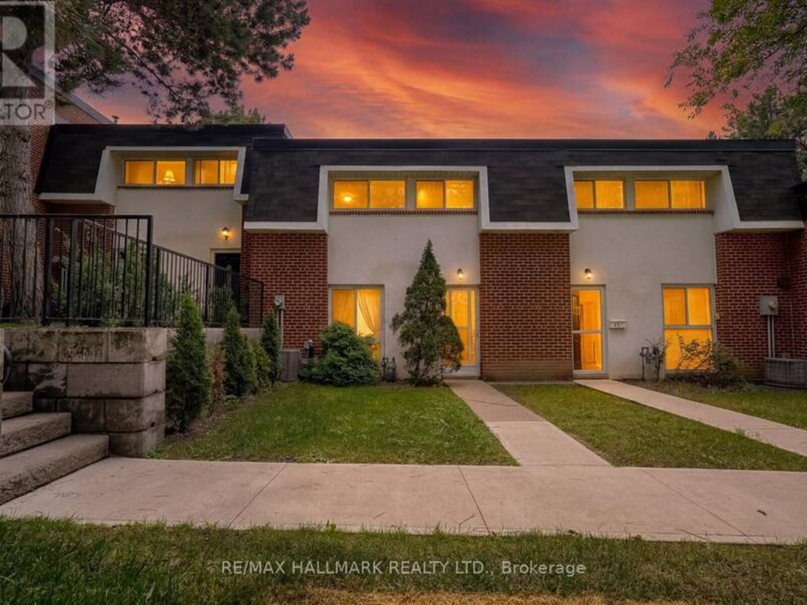24 - 94 GEORGE HENRY BOULEVARD, Toronto, Ontario M2J 1E7
