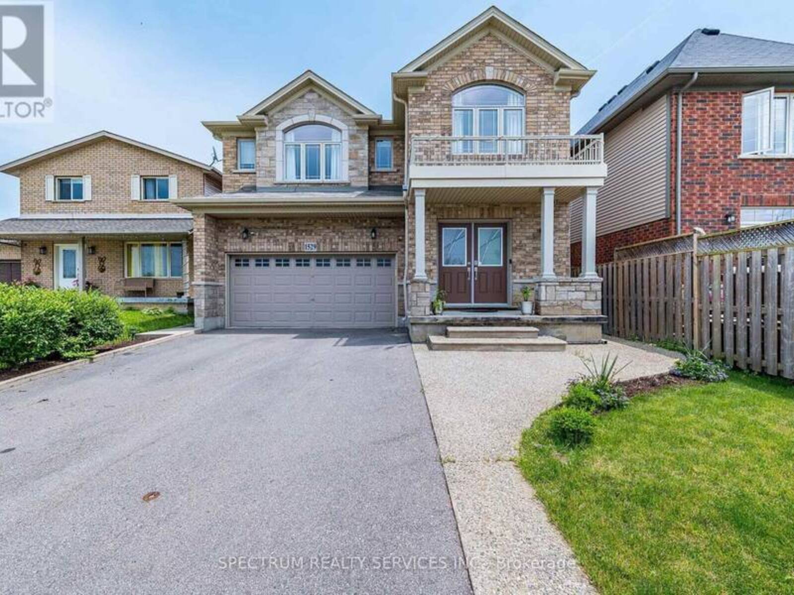 1529 UPPER SHERMAN AVENUE, Hamilton, Ontario L8W 1C4
