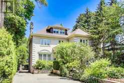 103 VESTA DRIVE | Toronto Ontario | Slide Image Three