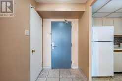 807 - 25 FAIRVIEW ROAD W | Mississauga Ontario | Slide Image Nine