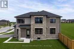 91 THICKETWOOD AVENUE | Barrie Ontario | Slide Image Two