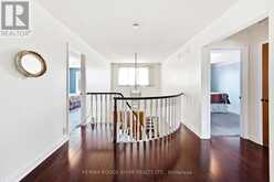 51 SUGARBUSH SQUARE | Toronto Ontario | Slide Image Twenty-one