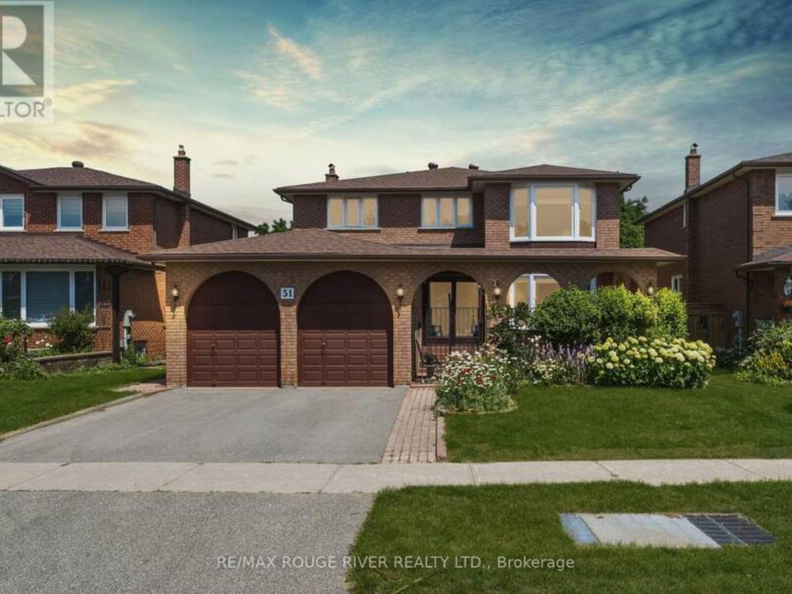 51 SUGARBUSH SQUARE, Toronto, Ontario M1C 3M6