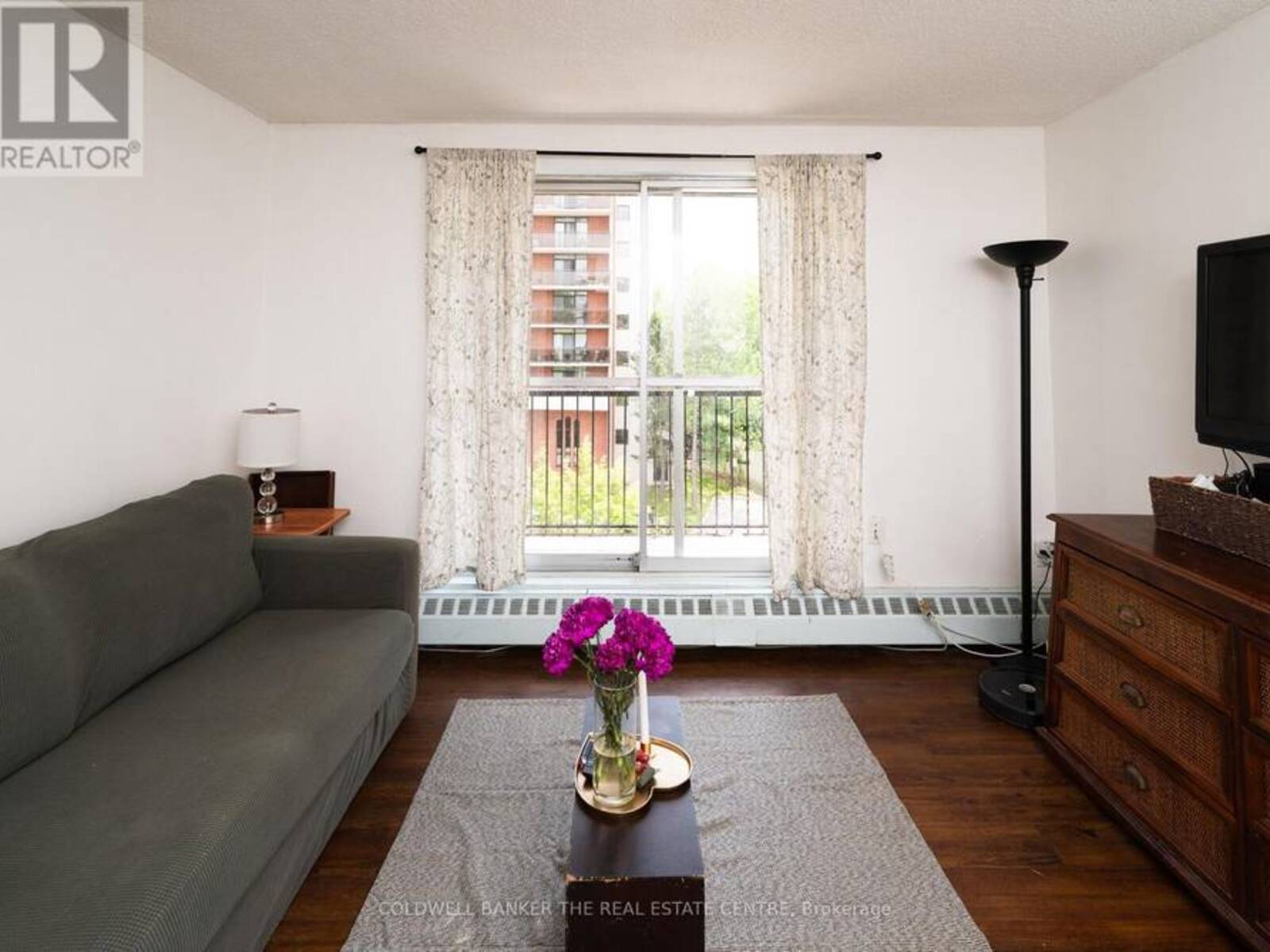 404 - 1690 VICTORIA PARK AVENUE, Toronto, Ontario M1R 1R1