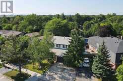 78 SPRINGHEAD GARDENS | Richmond Hill Ontario | Slide Image Four