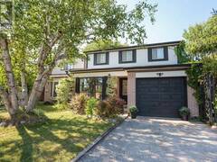 78 SPRINGHEAD GARDENS Richmond Hill Ontario, L4C 5B9