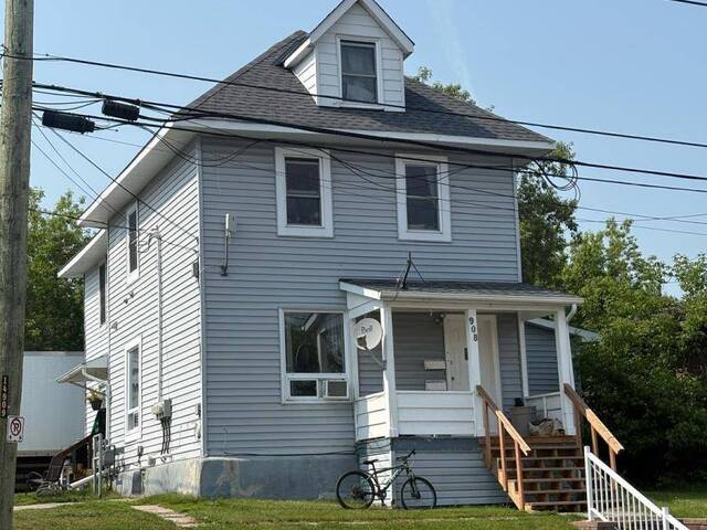 106 FOURTH AVENUE W North Bay Ontario, P1B 3M8 - Multi-family Home For Sale