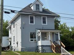 106 FOURTH AVENUE W North Bay Ontario, P1B 3M8