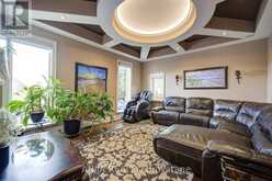 452 FERNLEIGH CIRCLE S | Richmond Hill Ontario | Slide Image Fifteen