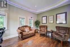 452 FERNLEIGH CIRCLE S | Richmond Hill Ontario | Slide Image Five