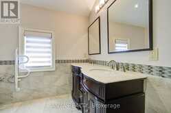 452 FERNLEIGH CIRCLE S | Richmond Hill Ontario | Slide Image Thirty-three