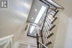 452 FERNLEIGH CIRCLE S | Richmond Hill Ontario | Slide Image Six