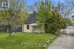 139 DALEWOOD AVENUE | Hamilton Ontario | Slide Image Three