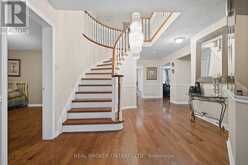 1356 MAPLERIDGE CRESCENT | Oakville Ontario | Slide Image Four