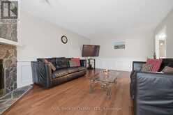 1356 MAPLERIDGE CRESCENT | Oakville Ontario | Slide Image Nine