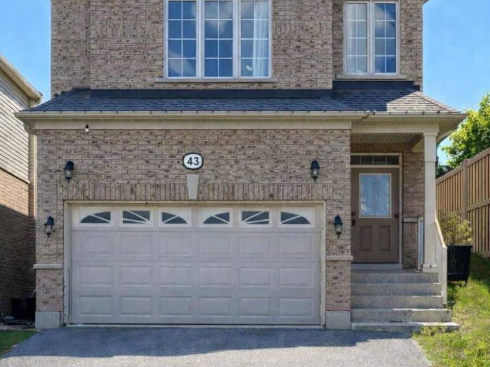 43 HUTTON CRESCENT, Angus, Ontario L0M 1B6