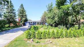2988 25TH SIDEROAD | Innisfil Ontario | Slide Image One