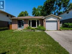 36 CYNTHIA COURT Barrie Ontario, L4M 2X4