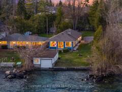 49 LAKESHORE ROAD E Oro-Medonte Ontario, L0L 2E0
