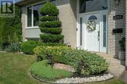 1563 BRENTANO BOULEVARD | Mississauga Ontario | Slide Image Two