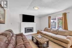 359 LEXINGTON ROAD | Waterloo Ontario | Slide Image Seventeen