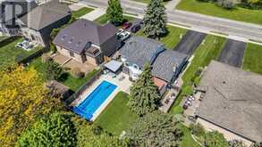 359 LEXINGTON ROAD | Waterloo Ontario | Slide Image Two