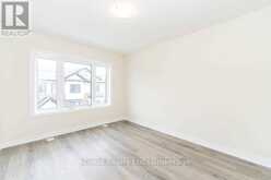 32 - 185 BEDROCK DRIVE | Hamilton Ontario | Slide Image Ten