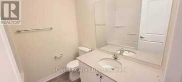 32 - 185 BEDROCK DRIVE | Hamilton Ontario | Slide Image Fifteen
