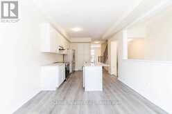 32 - 185 BEDROCK DRIVE | Hamilton Ontario | Slide Image Five