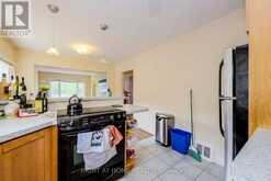 32 FLORENS AVENUE | Toronto Ontario | Slide Image Fifteen