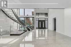 36 FAIRWAY HEIGHTS DRIVE | Markham Ontario | Slide Image Twelve