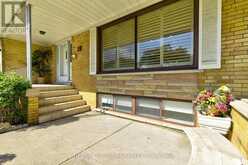 6 EVERNBY BOULEVARD | Toronto Ontario | Slide Image Three