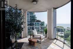 519 - 2095 LAKE SHORE BOULEVARD W | Toronto Ontario | Slide Image Thirty-one