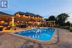 17 LOCHSIDE DRIVE | Hamilton Ontario | Slide Image Eight