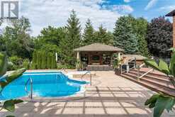 17 LOCHSIDE DRIVE | Hamilton Ontario | Slide Image Nine