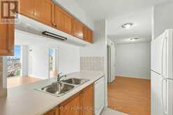 727 - 18 MONDEO DRIVE | Toronto Ontario | Slide Image Ten