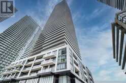 5102 - 70 ANNIE CRAIG DRIVE | Toronto Ontario | Slide Image Three