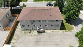 94 SIXTH AVENUE | Brantford Ontario | Slide Image Thirty-seven