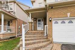 32 SAMANDRIA AVENUE | Whitby Ontario | Slide Image Two