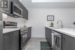 33 RED MAPLE LANE | Barrie Ontario | Slide Image Twelve