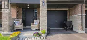 33 RED MAPLE LANE | Barrie Ontario | Slide Image One