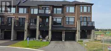 33 RED MAPLE LANE | Barrie Ontario | Slide Image Two