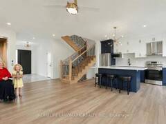 15 REGENT STREET Campbellford Ontario, K0L 1L0